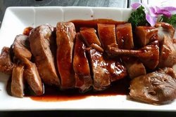秘制腐乳鸭