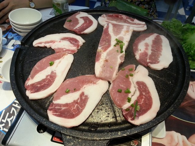五花肉和小鲜肉