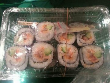 沙拉肉松蟹肉棒寿司