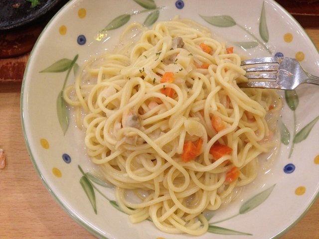 三文鱼奶油海鲜面
