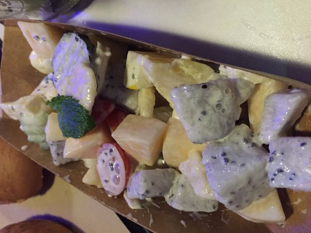鲜果沙律