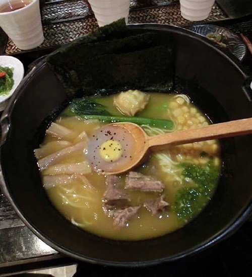 鲍鱼骨汤牛腩面