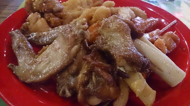 鸡翅，薯条等