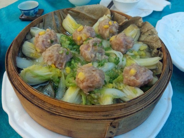 肉丸不够实，而且只有几颗。。。