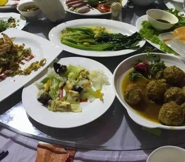 鲍汁丸子