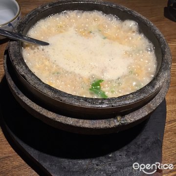 石锅海鲜泡饭
