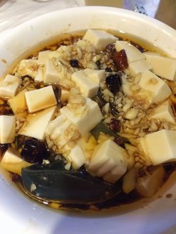 皮蛋豆腐