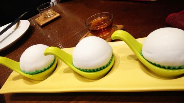 榴莲味刚刚合我意,奶油稍微多,总体还不错啦