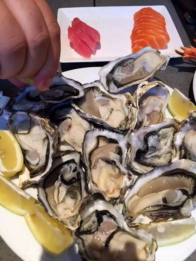 自助晚餐