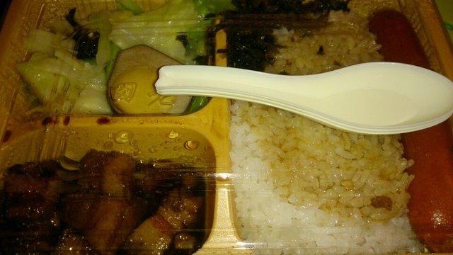 红烧肉盖饭