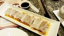 很少吃到满意的肠粉，这个做的很入味，好吃不腻口。量依旧是少的可怜！！！