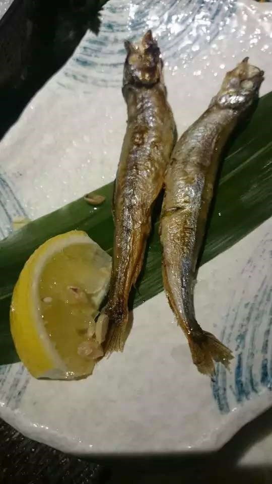 烤多春鱼