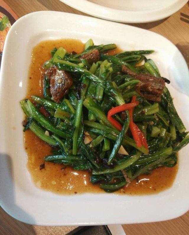 豆豉鲮鱼油麦菜