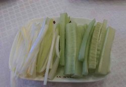 黄瓜葱丝