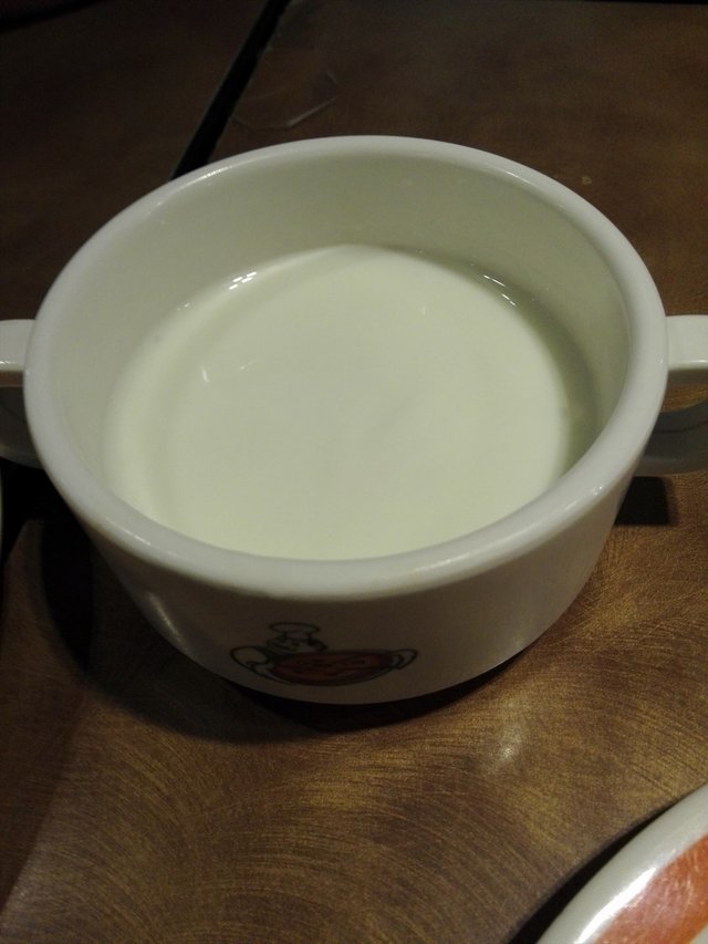酸奶