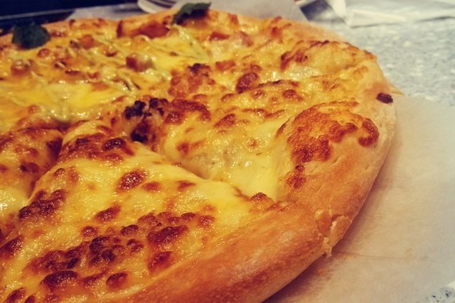 榴莲和香芒鸡肉pizza