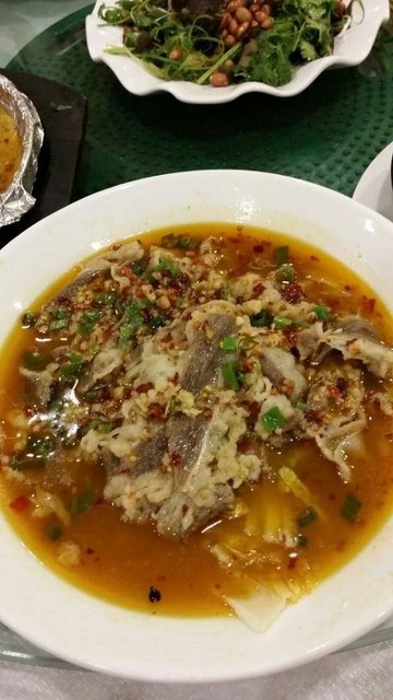 娃娃菜浸肥牛