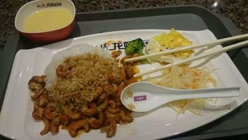 龙虾盖浇饭