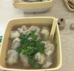 荠菜鲜虾馄饨