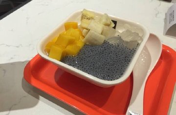 白雪黑珍珠