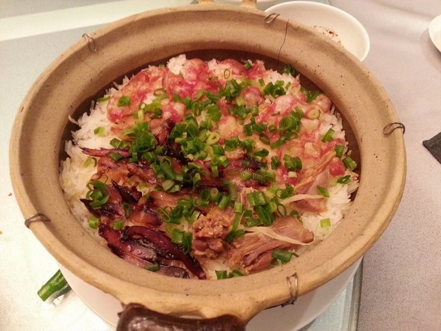 腊味煲仔饭