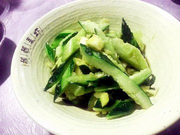凉拌黄瓜，免辣的