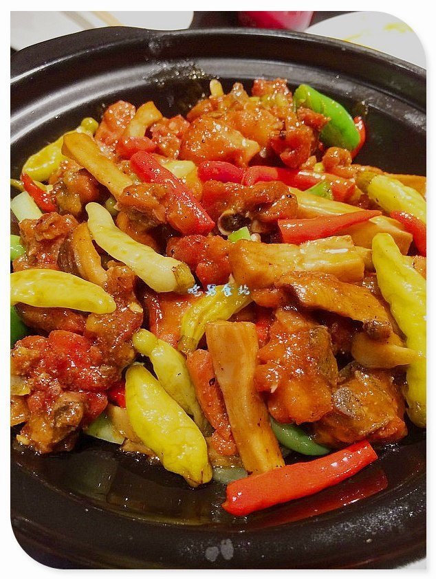 小米椒爱上小公鸡