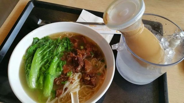 牛腩米粉冰镇奶茶