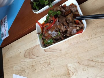 卤牛肉