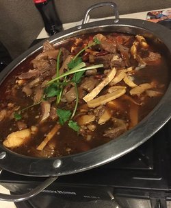 原味牛板筋火锅