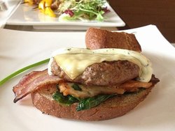 牛肉培根三明治