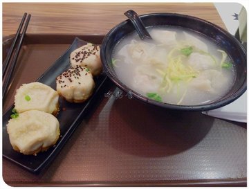 荠菜大馄饨