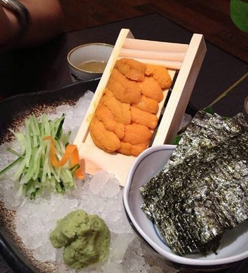 海胆刺身