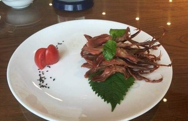 鸭舌头