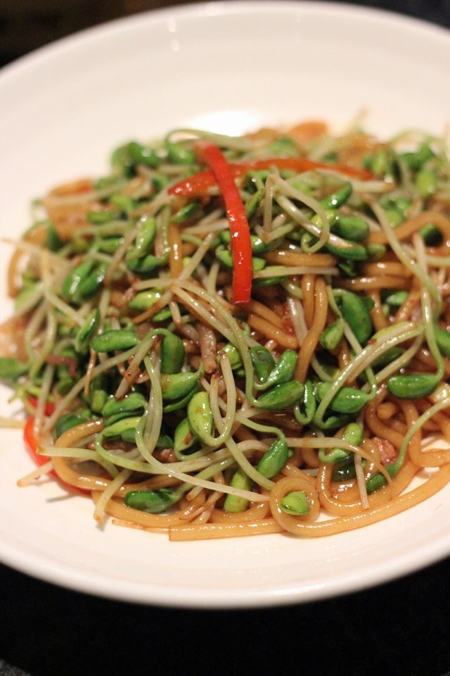 黑豆芽肉丝炒粉