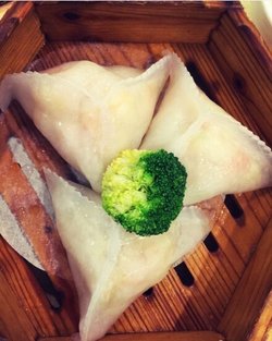 鲜虾芥辣海蜇饺