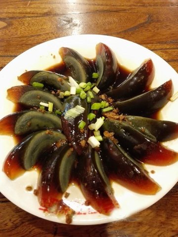 姜汁松花蛋