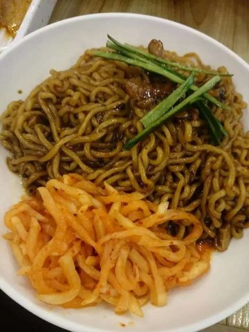 炸酱面