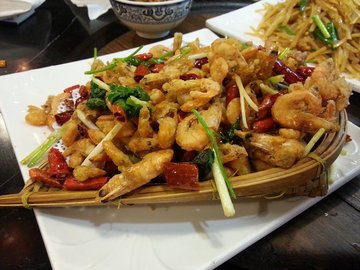 爆炒小河虾