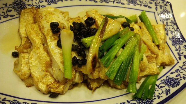 煎鲮鱼腩