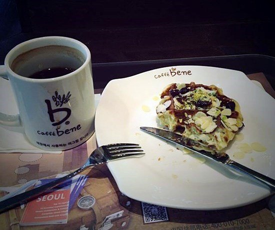 脆杏仁华夫饼