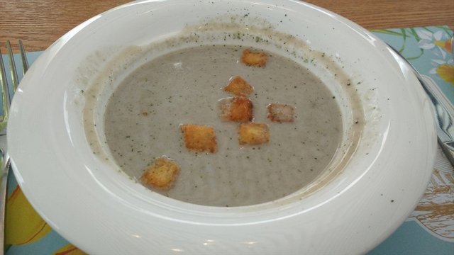 蘑菇松茸忌廉汤