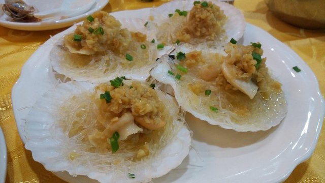 粉丝蒸扇贝