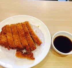 老上海菜饭配炸猪排