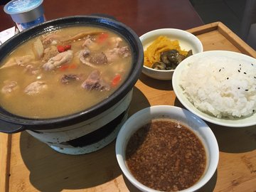 麻油鸡煲