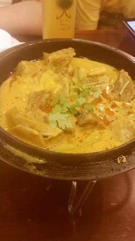 咖喱牛腩