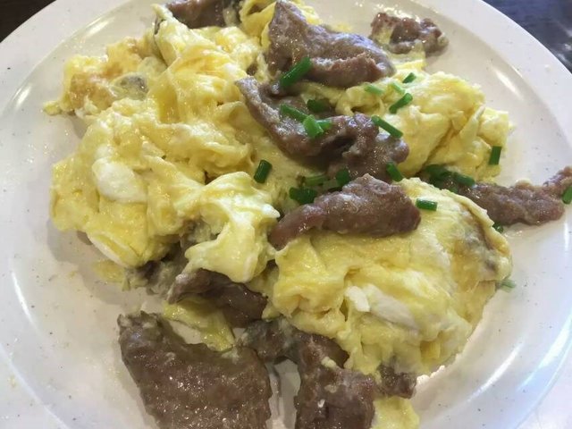 蛋滑牛肉