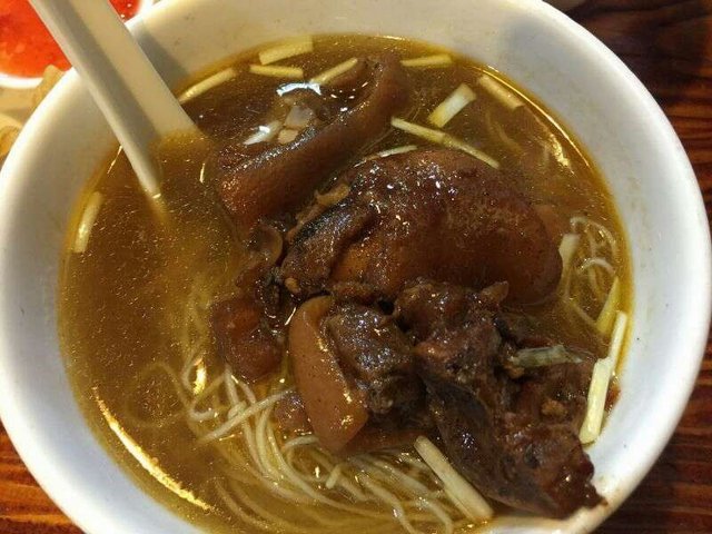 猪手汤面（小）