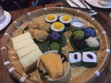 甜点拼盘