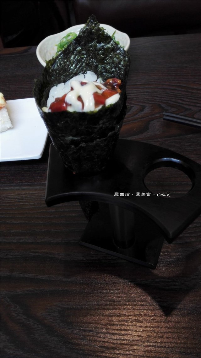 味付八爪搭海草手卷寿司
